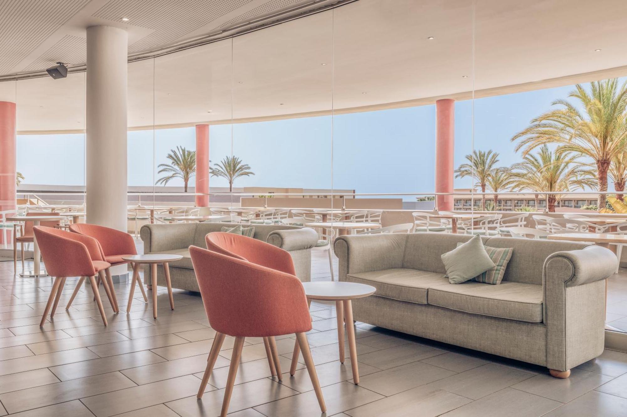 Iberostar Waves Gaviotas Park Hotel