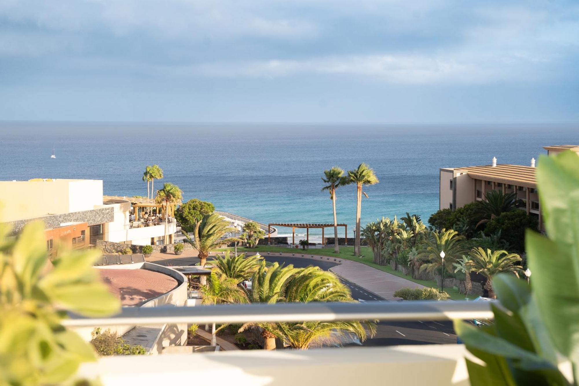Iberostar Waves Gaviotas Park Hotel