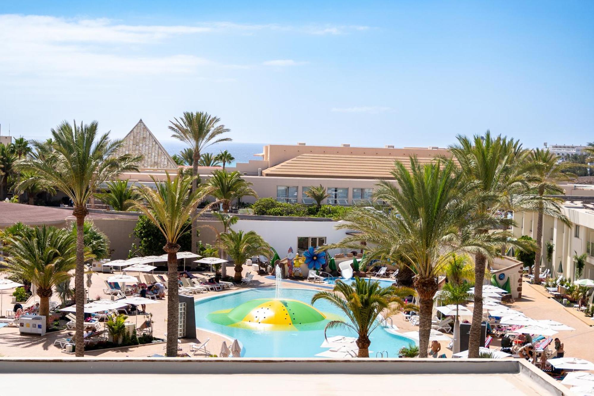 Iberostar Waves Gaviotas Park Hotel